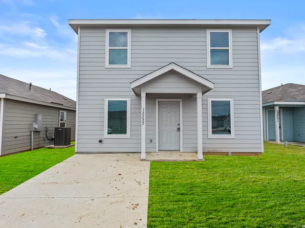 12727 Kathleen St, St Hedwig, TX 78152