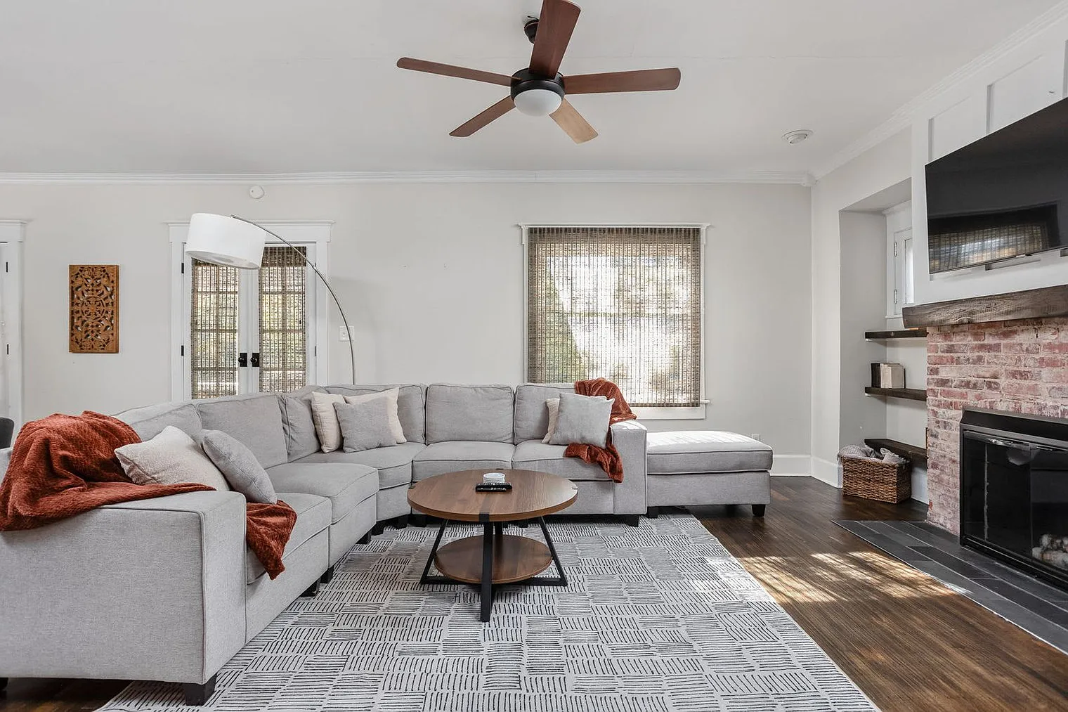 4 bed, 3.0 bath, $6,339 — Photo 1
