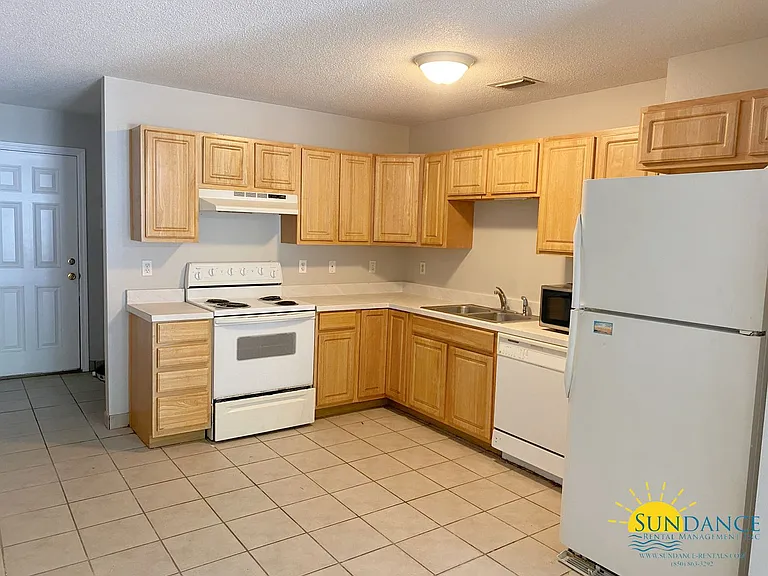 2189 Jeannie St — Photo 3