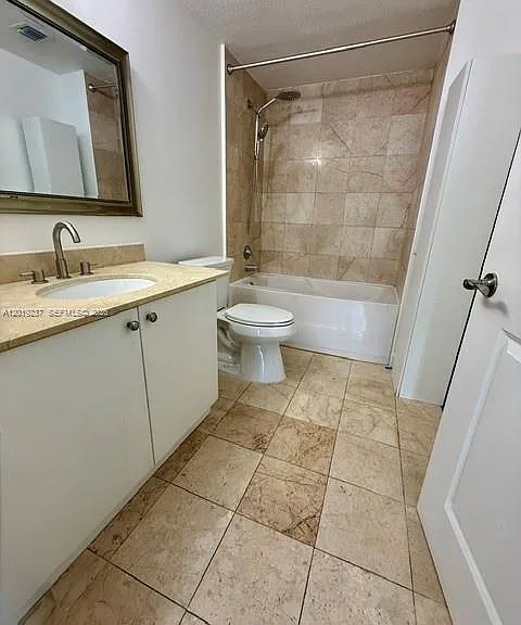 170 SE 14th St #1205 — Photo 15