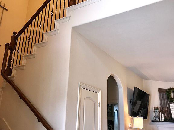 3rd image of 5214 Fairmont Ct