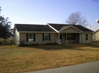 148 Gary St, Midland City, AL 36350