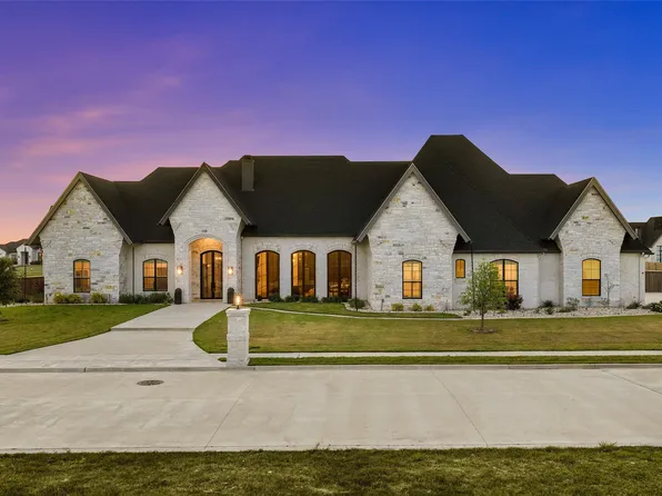 117 Iris St, Lorena, TX 76655