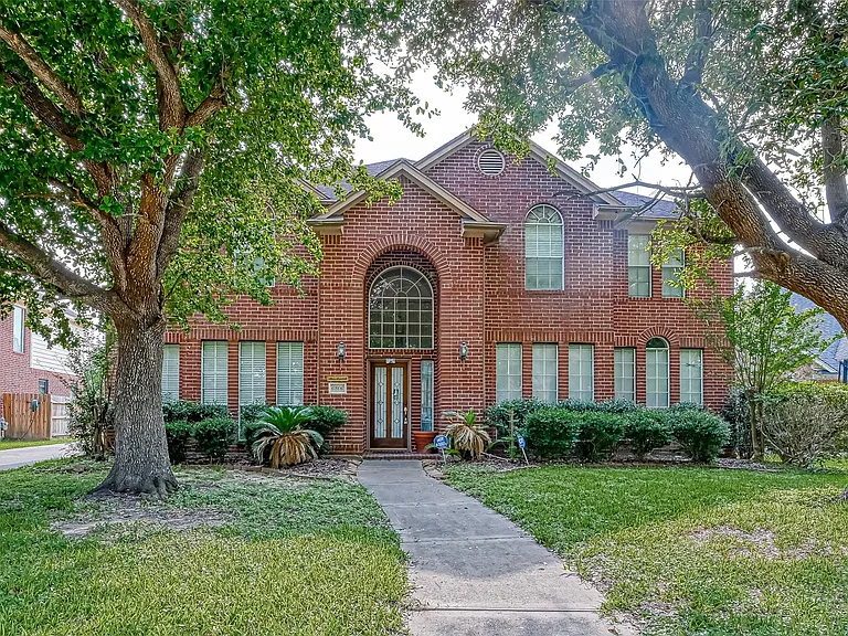 6806 Rhodes Ct — Photo 1