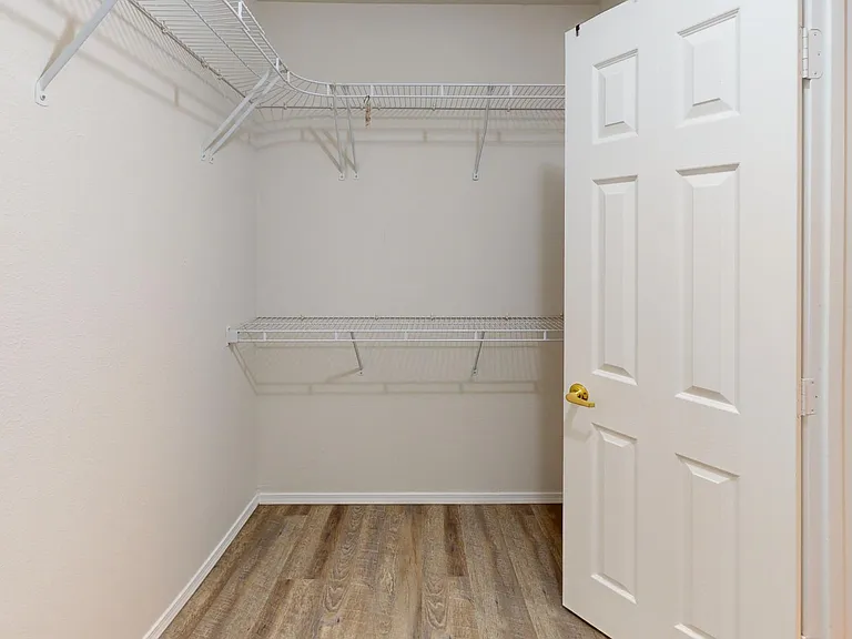 6812 Glenturret Way NE — Photo 11
