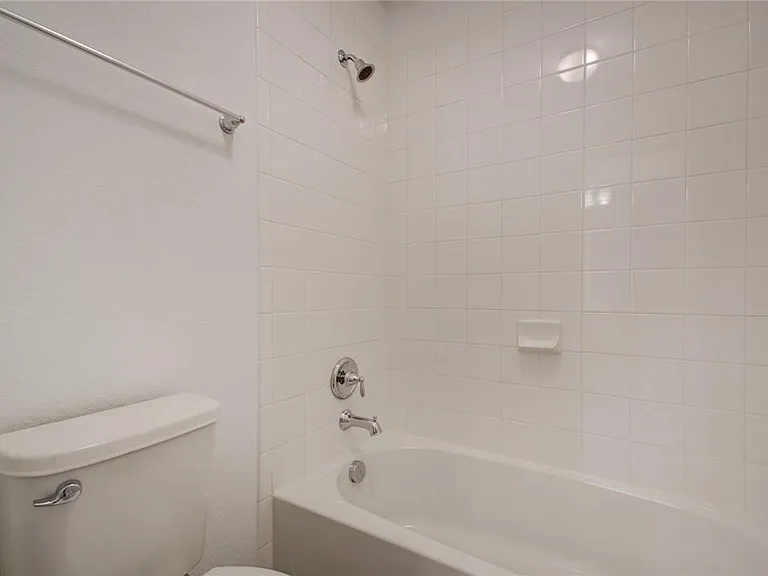 113 Meadow Wood Cv — Photo 20