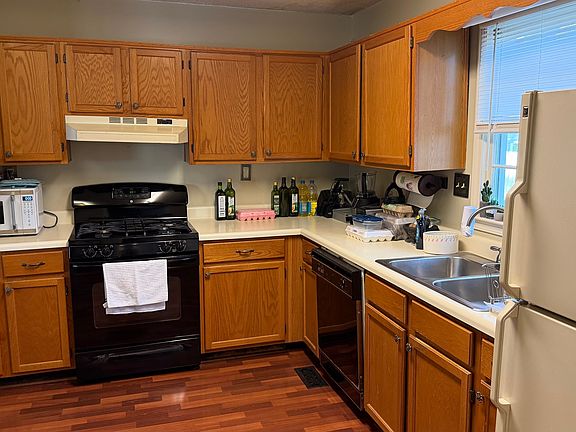 5th image of 3627 Spring Meadow Ct