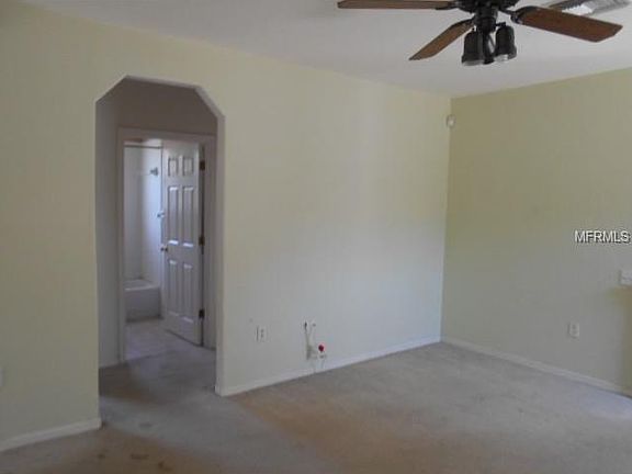 3rd image of 506 E Oakwood St