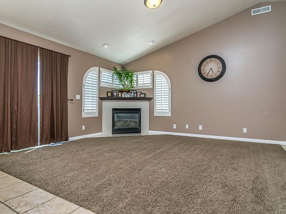 4th image of 4847 W Mountain Laurel Ln
