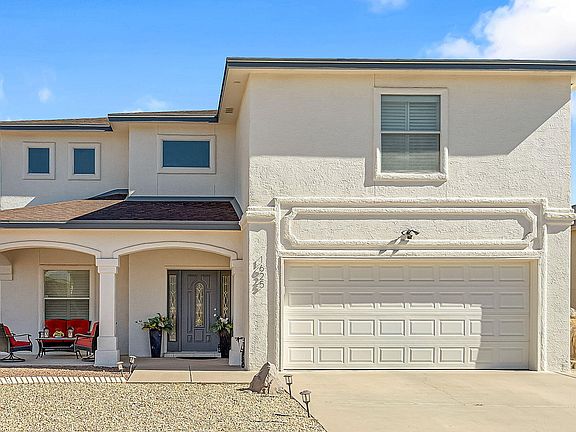3rd image of 1625 Villa Del Sol