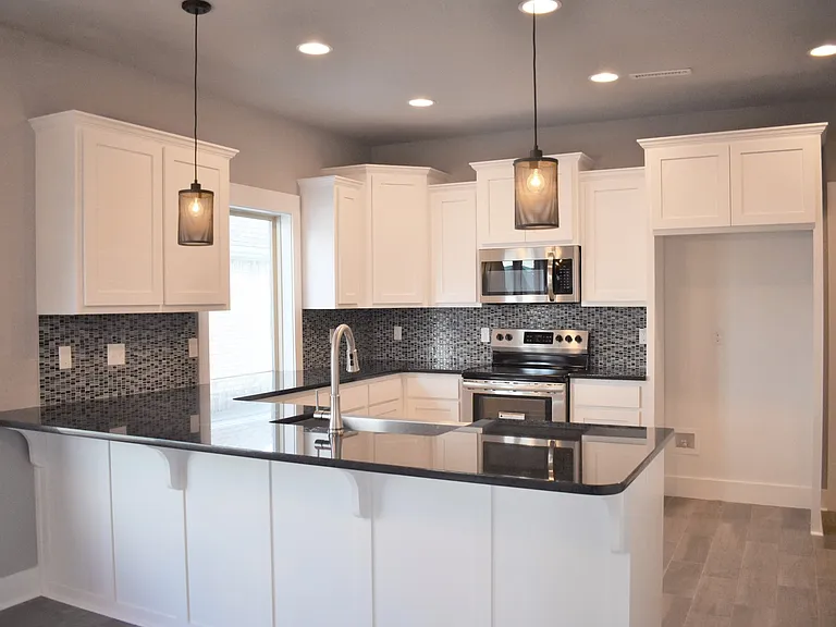 652 N Malbec Rd — Photo 4