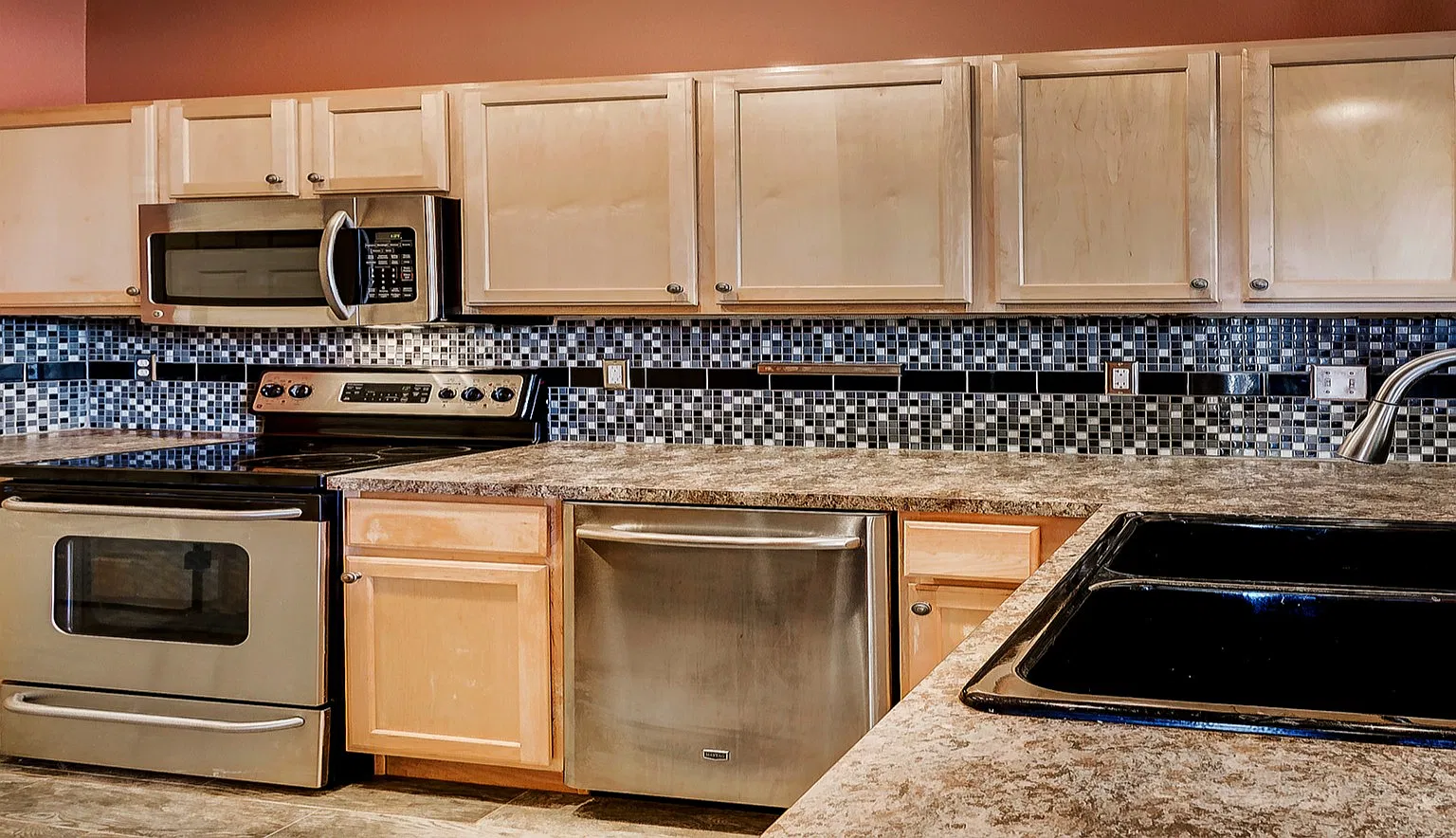 2 bed, 1000 sqft, $1,850 — Photo 3