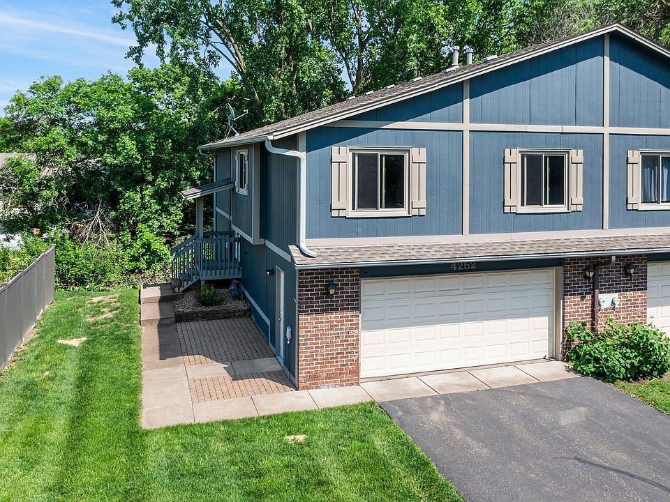 1st image of 4252 Thornhill Ln