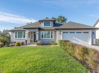 420 Tehuacan Rd, Ukiah, CA 95482