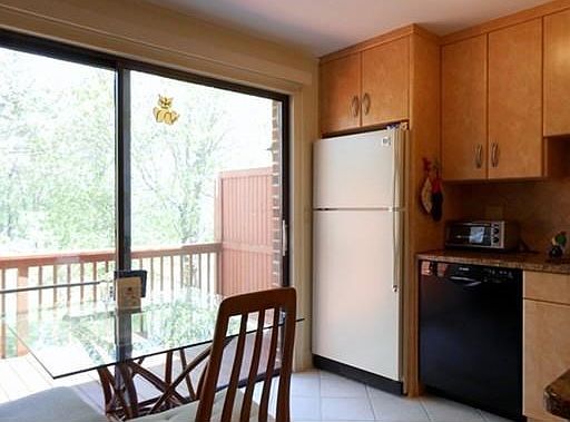 4th image of 36 Farrwood Dr