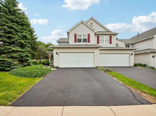 502 Heritage Ct, Saint Charles, IL 60175
