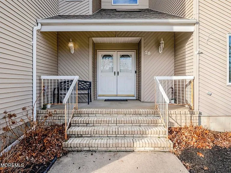 28 Musket Ln — Photo 4