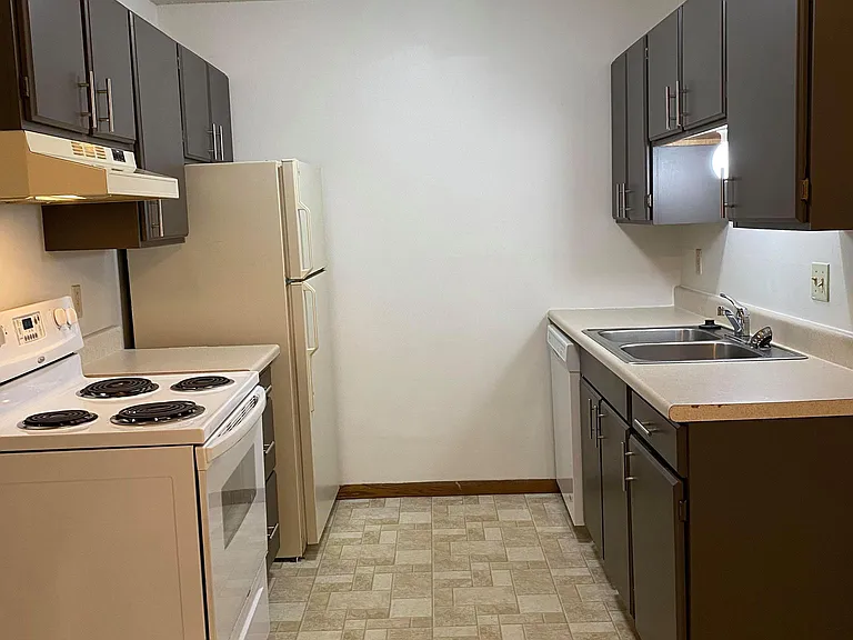 Skaff Apartments - Moorhead — Photo 110