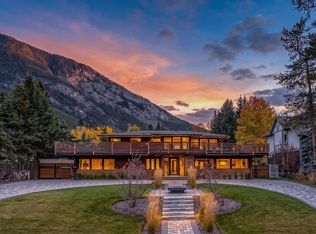 115 NE Spray Ave, Banff, AB T1L1H1