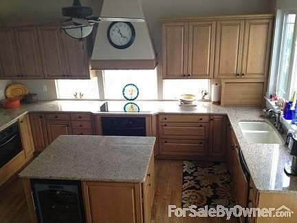2nd image of 1013 Village Way N