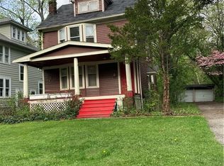 2483 Queenston Rd, Cleveland Heights, OH 44118