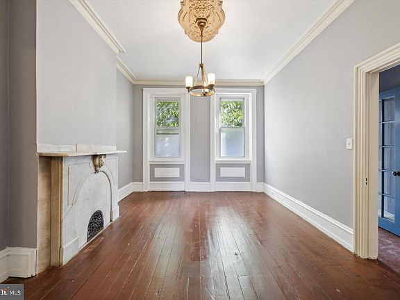 4th image of 1760 Frankford Ave