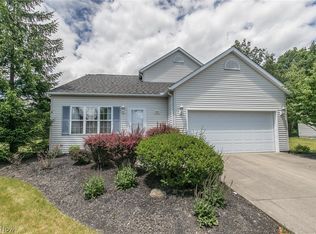 2044 Sycamore Dr, Bedford Heights, OH 44146