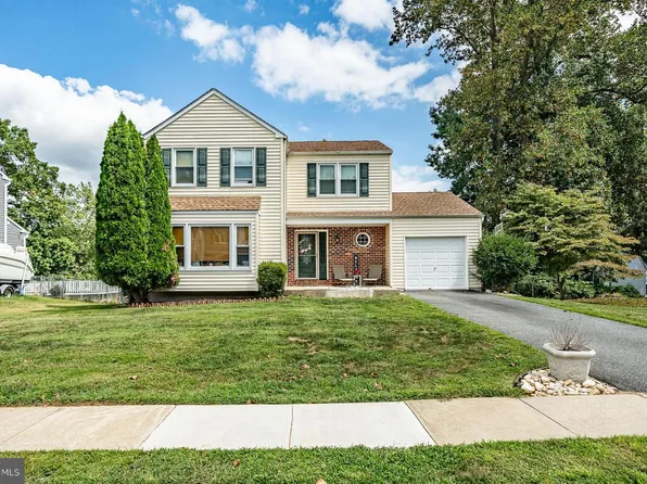 214 Bridge Rd, Upper Chichester, PA 19061