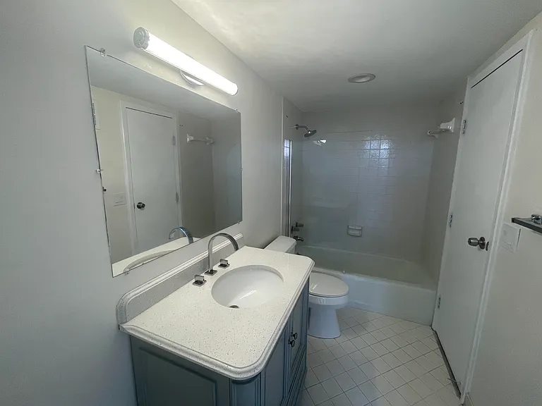 336 Golfview Rd #309 — Photo 11