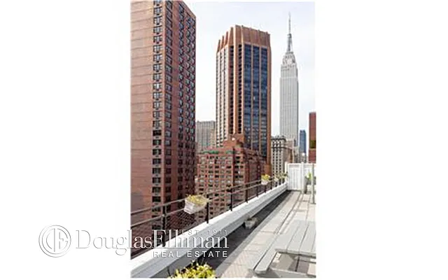 Rented by Douglas Elliman | media 20