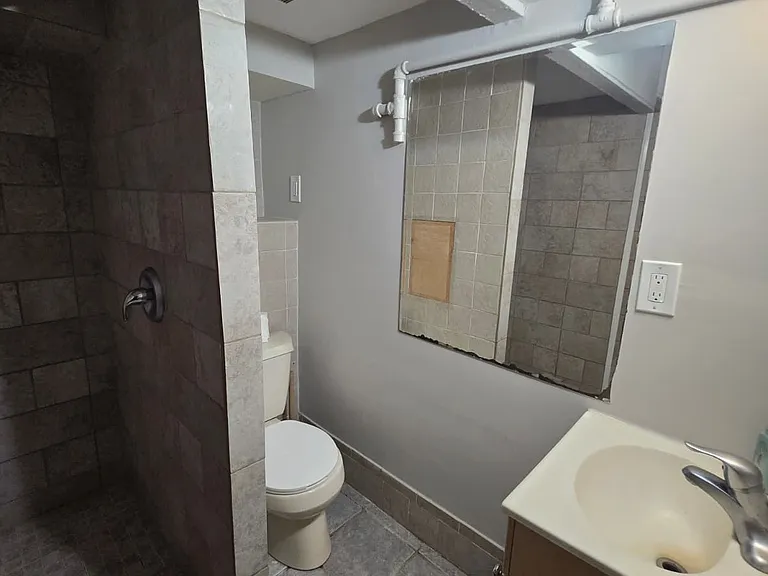 1353 Kennedy St NW — Photo 18