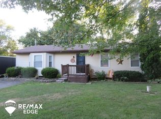 1410 Houston Dr, Swartz Creek, MI 48473