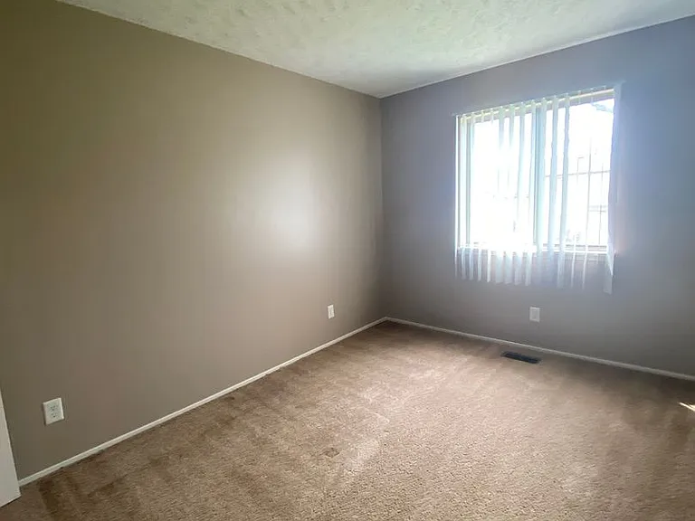 Southdale Square Apartments — Photo 156