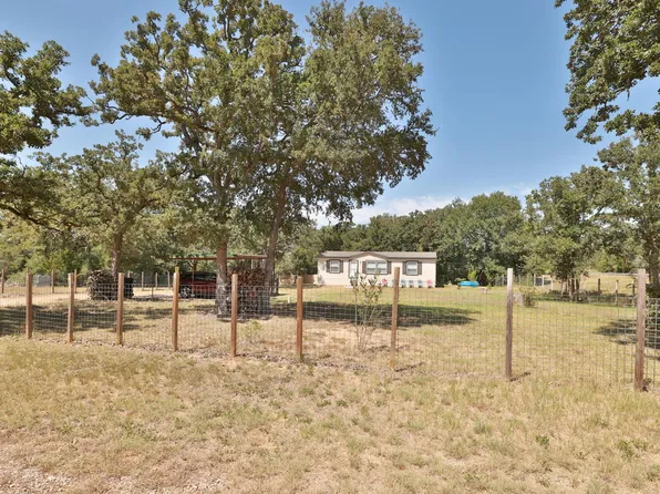 100 Tanglewood Ln, Somerville, TX 77879