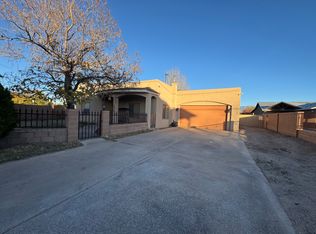 7816 Daniel Cir NW, Albuquerque, NM 87107