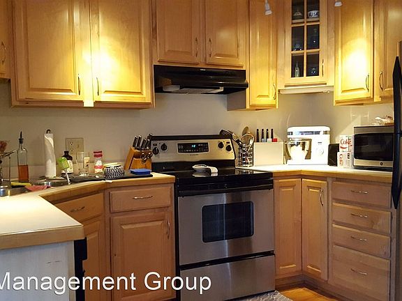 2nd image of 221 Summer St APT 6