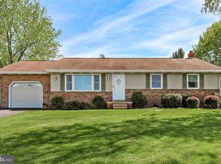 2336 Turnpike Rd, Elizabethtown, PA 17022