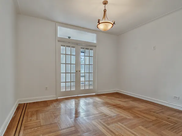 909 East 29th Street image 7 of 15