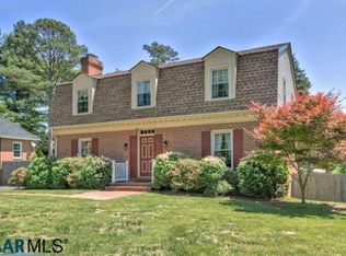 204 Chaucer Rd, Charlottesville, VA 22901