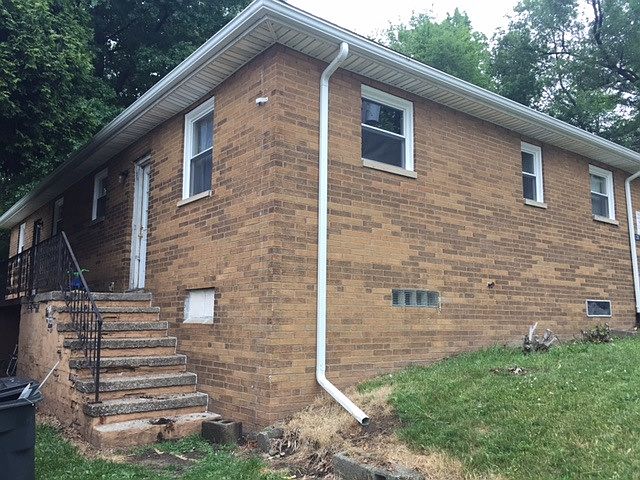 1st image of 128 N Seiberling St