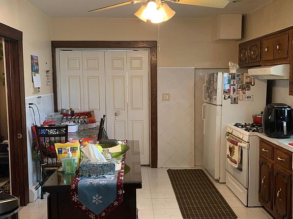 2nd image of 353 Eldridge Ave