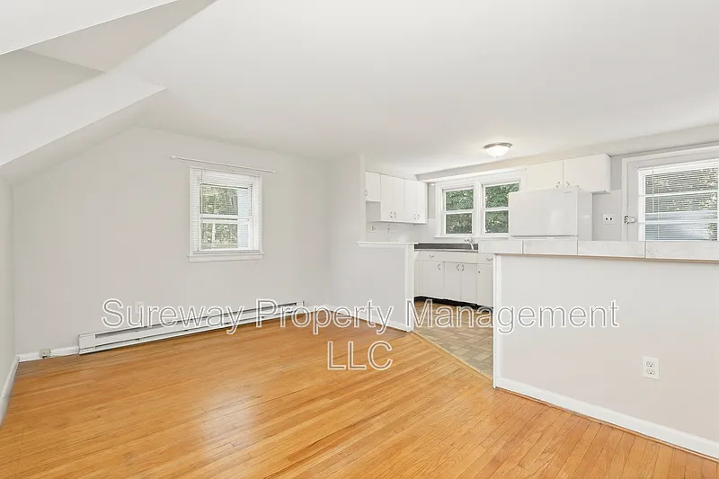1 bed, 1.0 bath, $1,525 — Photo 4