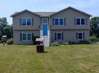 1327 Main St, Acushnet, MA 02743