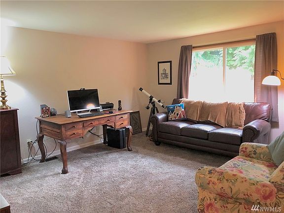 3rd image of 2623 31st Ct SE