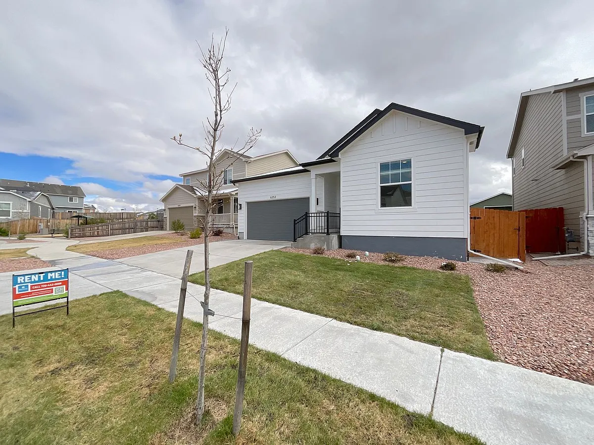 Building Photo - 6253 Bodacious Cir