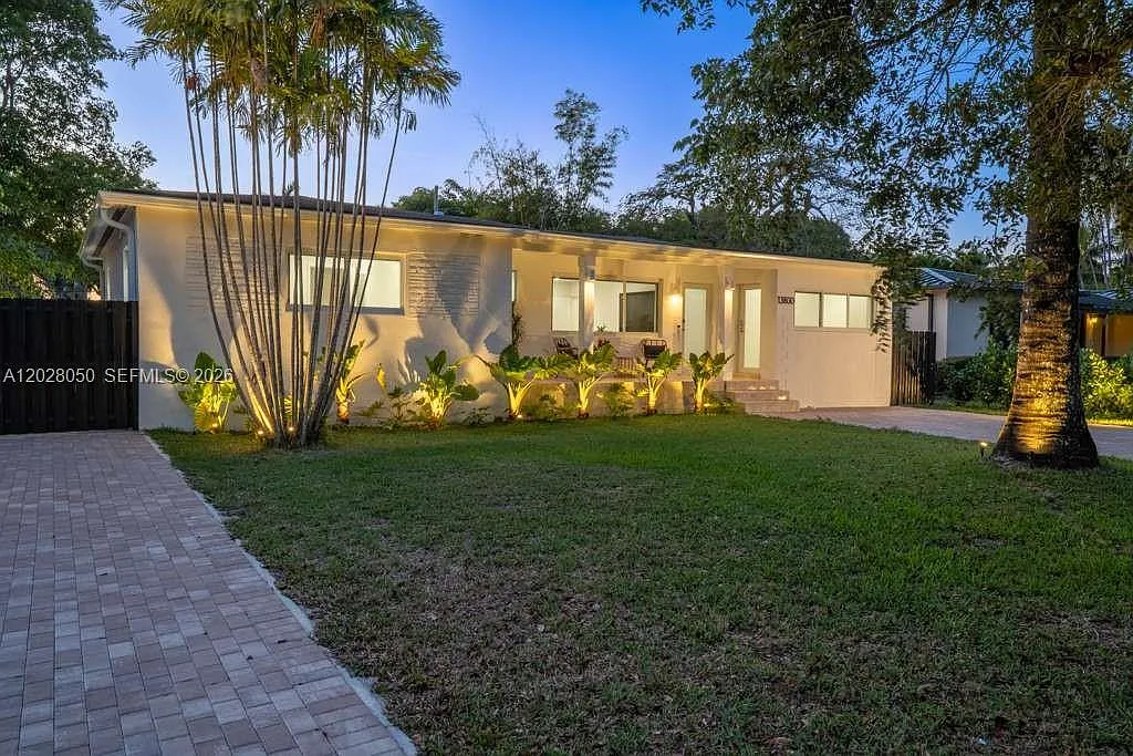 Biscayne Gardens Sec H Pa — Photo 2