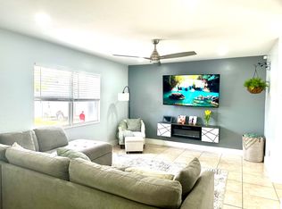 1900 46th Ter SW APT B, Naples, FL 34116