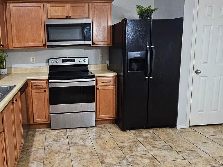 19 Green Apple Dr — Photo 11