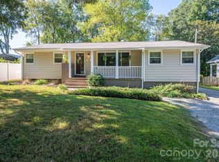313 Willis Rd, Dallas, NC 28034