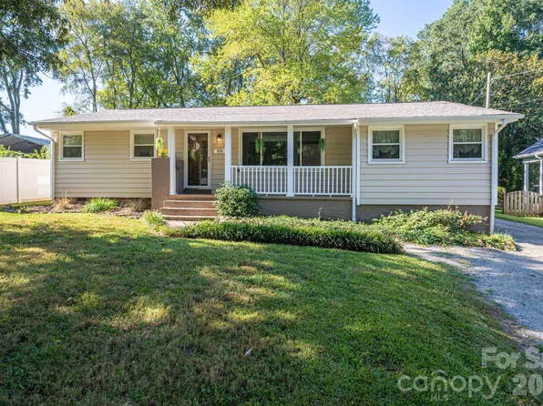 313 Willis Rd, Dallas, NC 28034